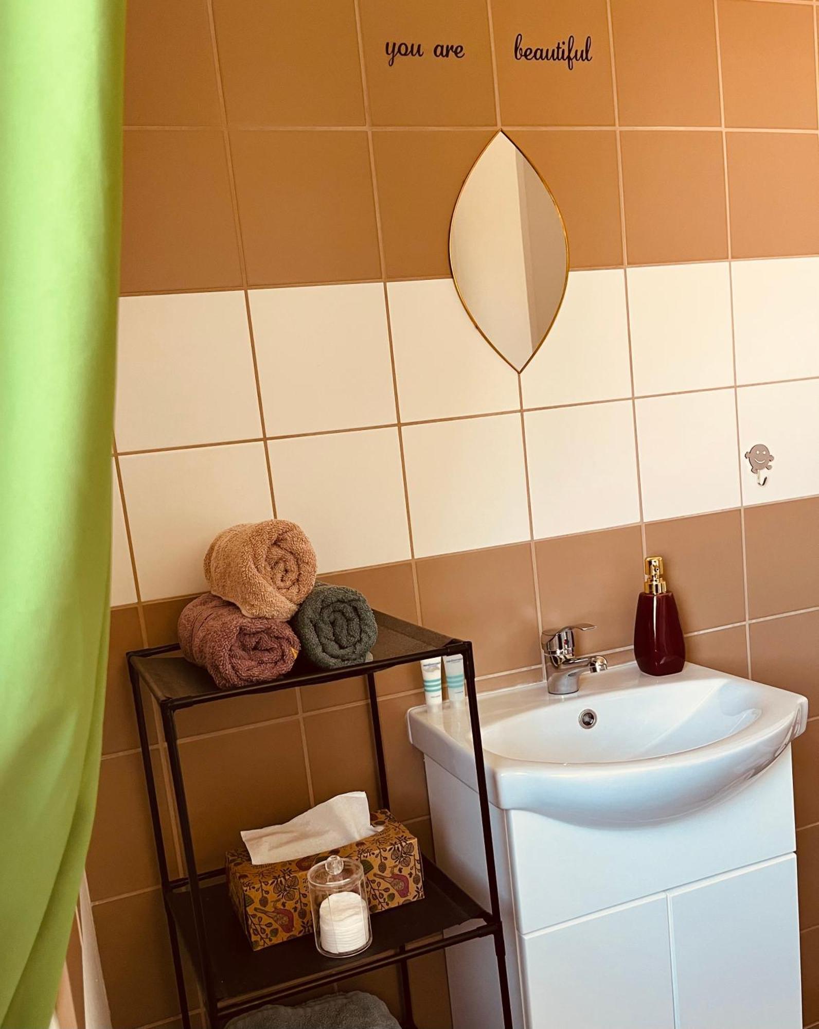 Teesz Vendeghaz Apartment Zalahashagy Bagian luar foto